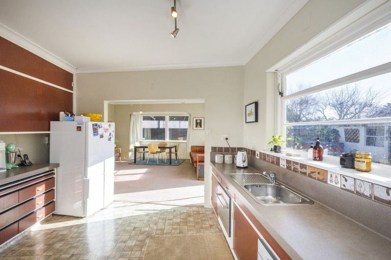 Photo of property in 395 Ruahine Street, Terrace End, Palmerston North, 4410