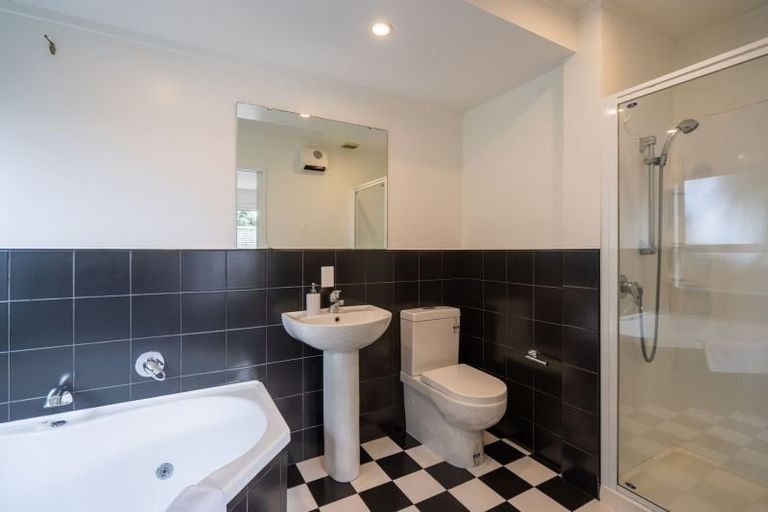 Photo of property in 52 Rutherford Drive, Waikanae Beach, Waikanae, 5036