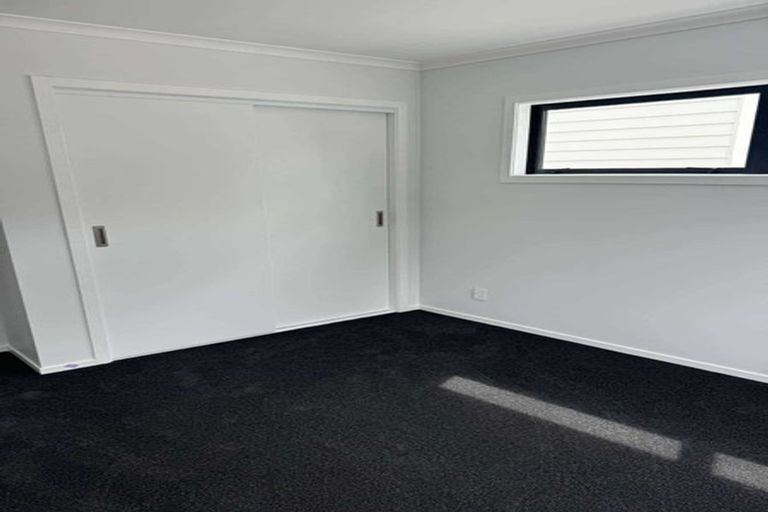 Photo of property in 7/64 Glen Road, Stokes Valley, Lower Hutt, 5019