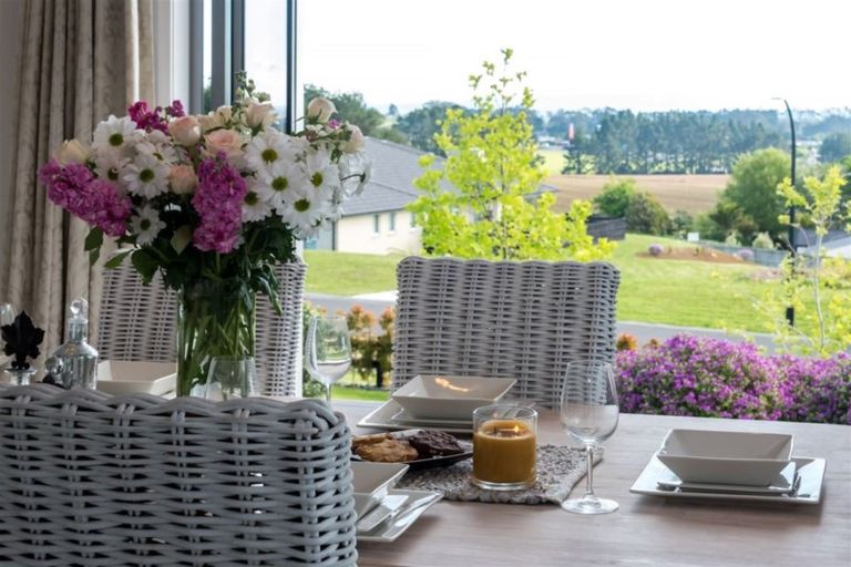 Photo of property in 4 Bernora Crescent, Bombay, 2675