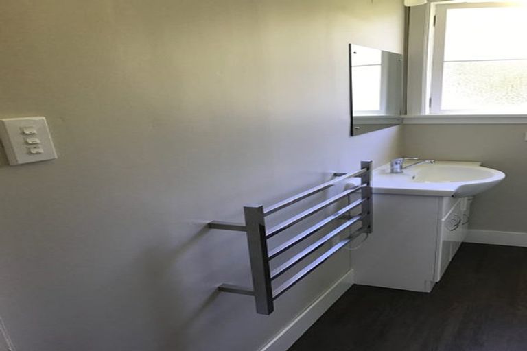 Photo of property in 66 Norton Park Avenue, Fairfield, Lower Hutt, 5011