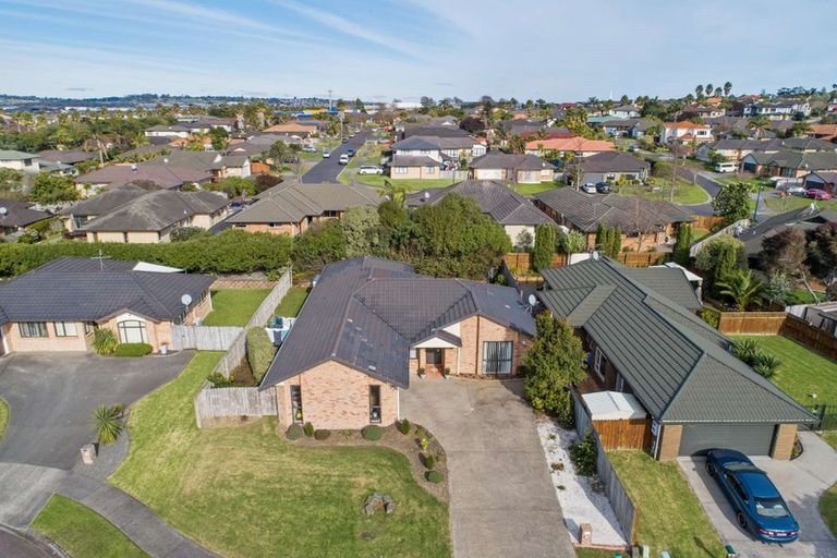 Photo of property in 10 Redcastle Drive, East Tamaki, Auckland, 2013