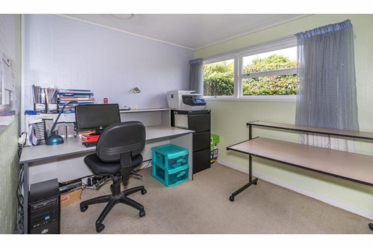 Photo of property in 22 Tuirau Place, Ilam, Christchurch, 8041