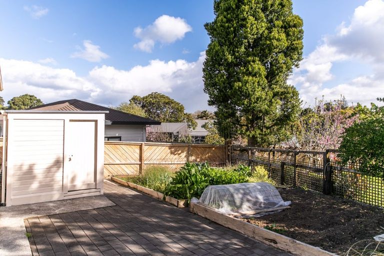 Photo of property in 16 Pohutukawa Drive, Athenree, Katikati, 3177