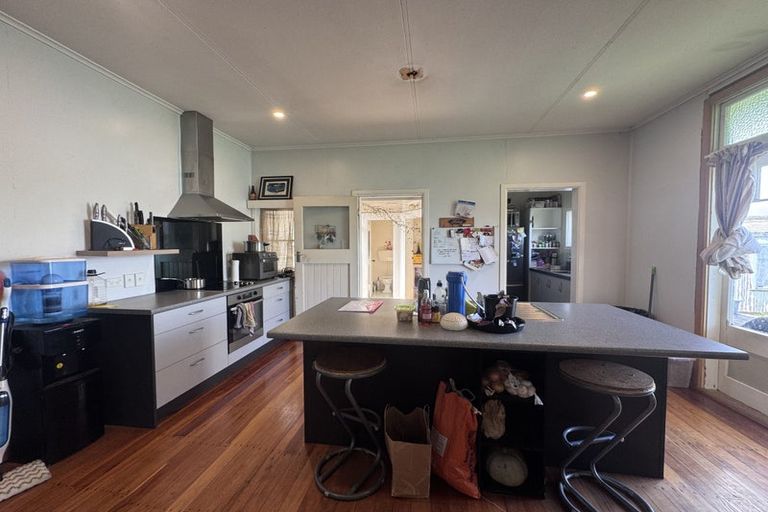 Photo of property in 13 Lyon Street, Marton, 4710