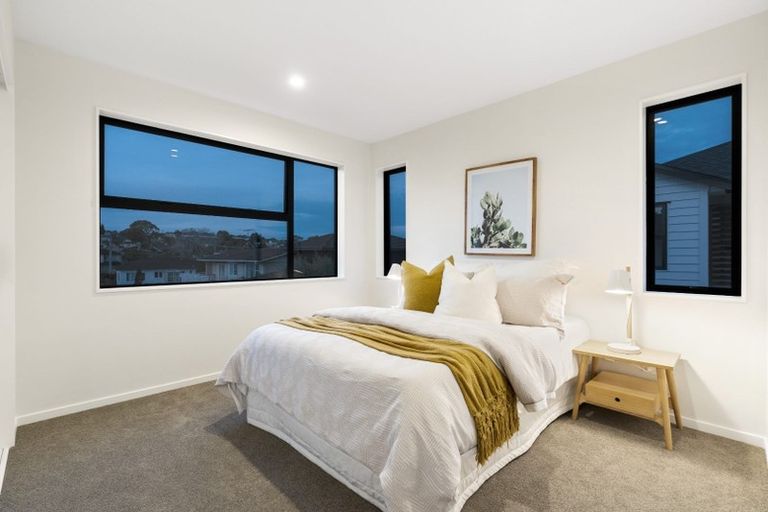 Photo of property in 35a Corunna Road, Milford, Auckland, 0620