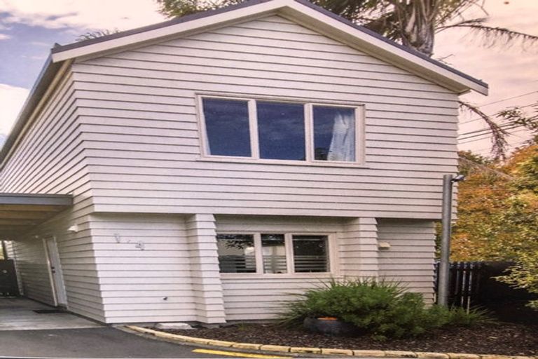 Photo of property in 1/4 Keeling Road, Henderson, Auckland, 0612