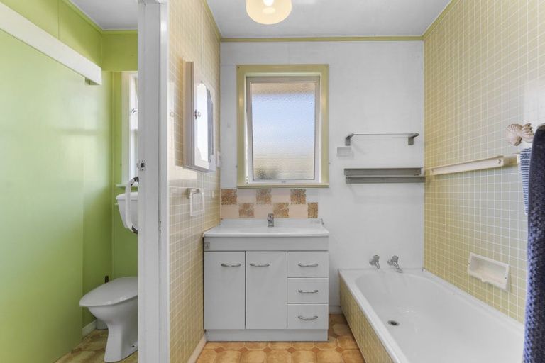 Photo of property in 17 Karina Crescent, Redwoodtown, Blenheim, 7201