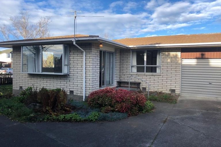 Photo of property in 12a Manuel Place, Bishopdale, Christchurch, 8053