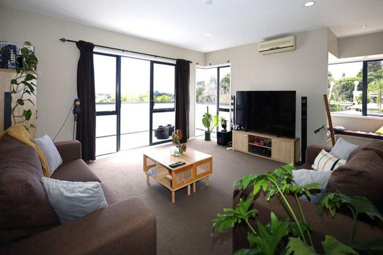 Photo of property in 17a Seymour Place, Bellevue, Tauranga, 3110