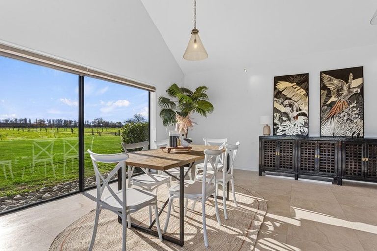 Photo of property in 585 Coutts Island Road, Coutts Island, Christchurch, 7670