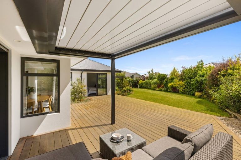 Photo of property in 41 Watkins Drive, Rangiora, 7400