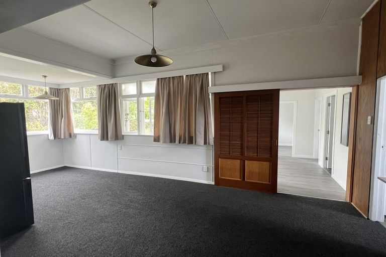 Photo of property in 63 Delhi Crescent, Khandallah, Wellington, 6035