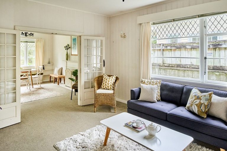 Photo of property in 246 Muritai Road, Eastbourne, Lower Hutt, 5013