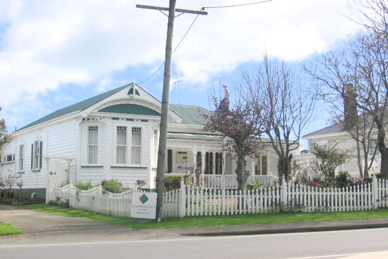 Photo of property in 83 Hatea Drive, Regent, Whangarei, 0112