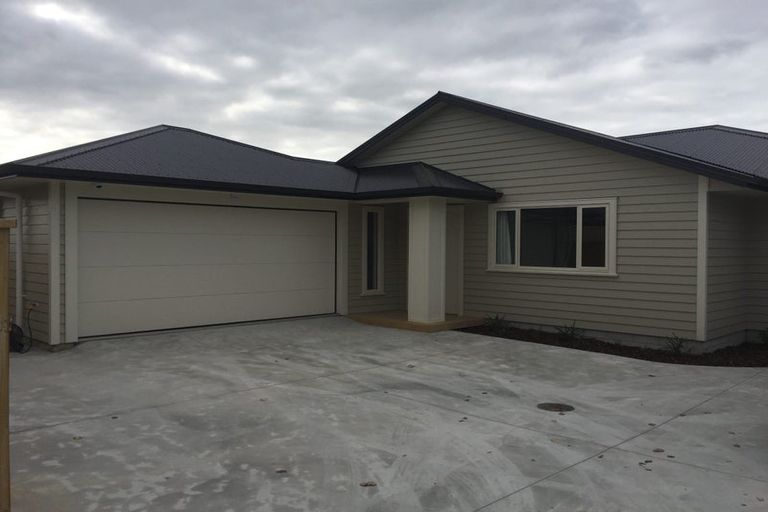 Photo of property in 6a Chester Place, Taradale, Napier, 4112