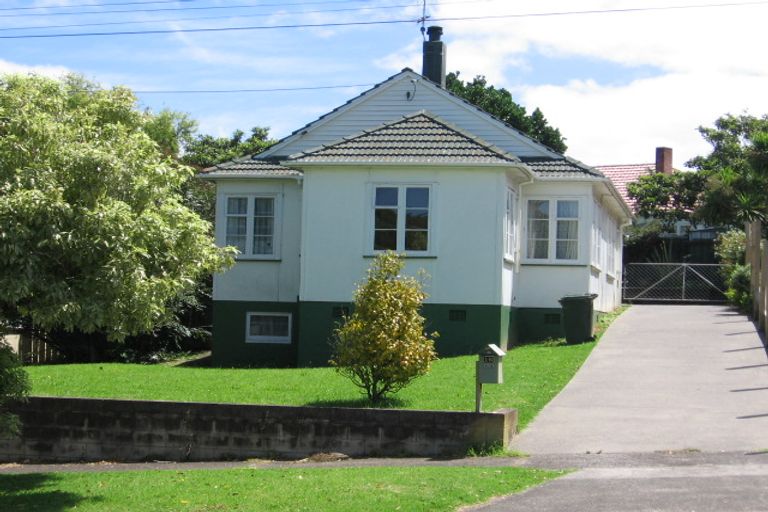 Photo of property in 16 Moana Avenue, Onehunga, Auckland, 1061