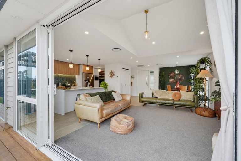 Photo of property in 4 Olearia Lane, Woodend, 7610