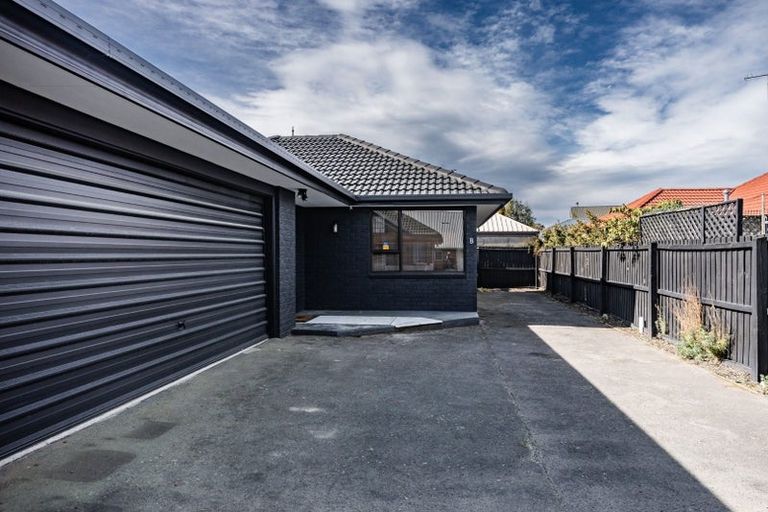 Photo of property in 16b Beauford Place, Parklands, Christchurch, 8083