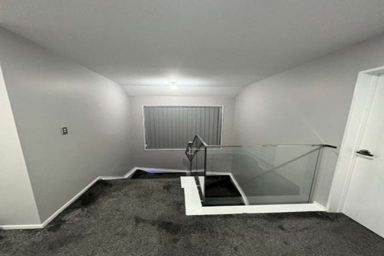 Photo of property in 73 Marendellas Drive, Bucklands Beach, Auckland, 2014