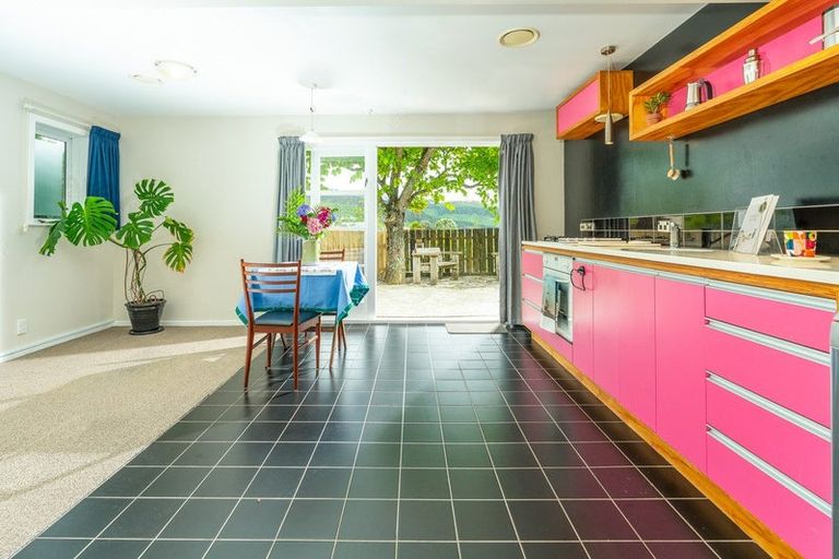 Photo of property in 111a Karori Road, Karori, Wellington, 6012