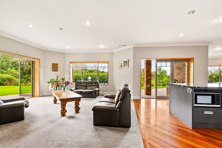 Photo of property in 251 Whitehills Road, Waitoki, 0994