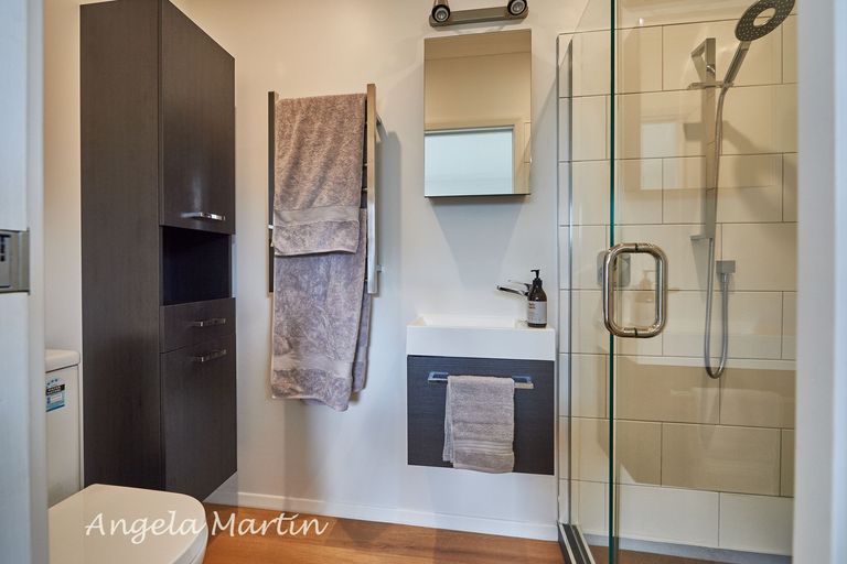 Photo of property in 19 Newcastle Street, Hokowhitu, Palmerston North, 4410