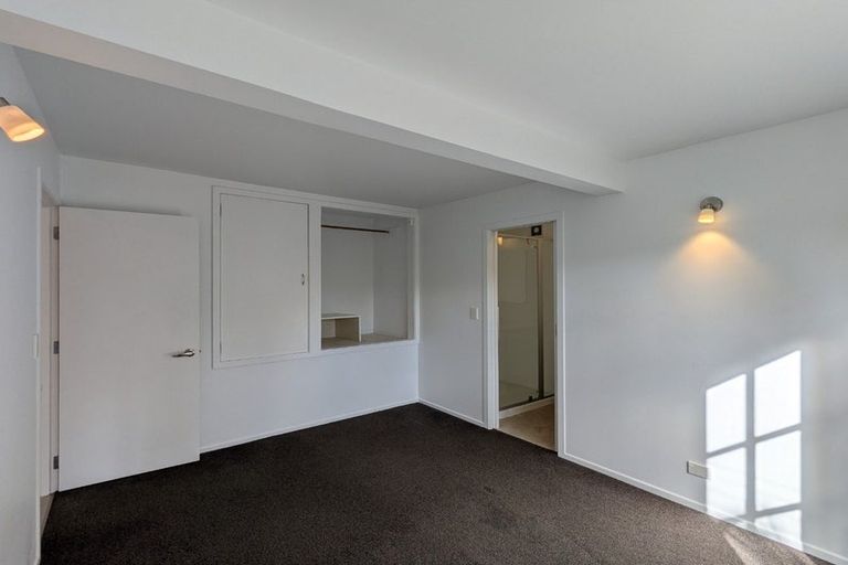 Photo of property in 32 Upland Road, Kelburn, Wellington, 6012