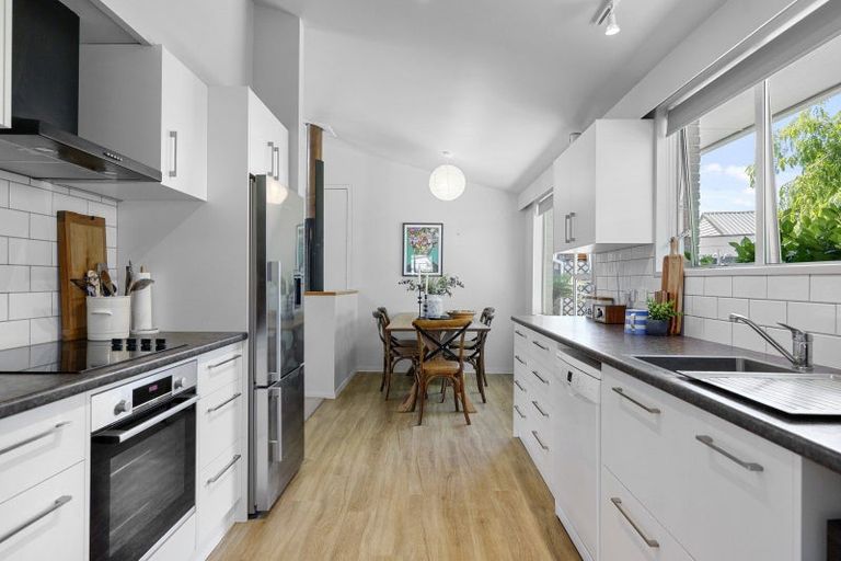 Photo of property in 69a Condell Avenue, Papanui, Christchurch, 8053