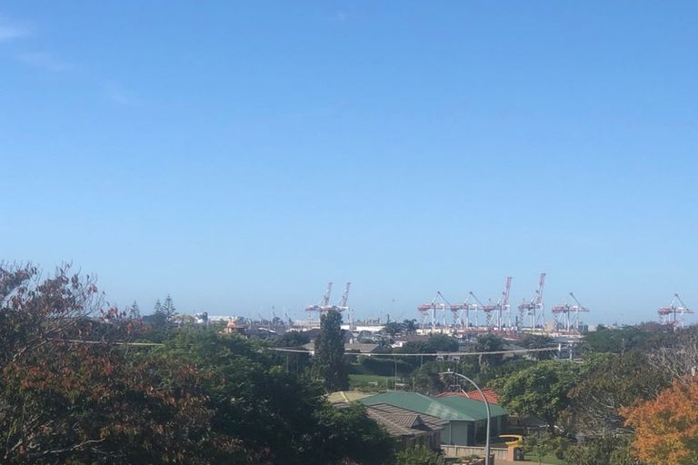 Photo of property in 51 Freyberg Street, Otumoetai, Tauranga, 3110