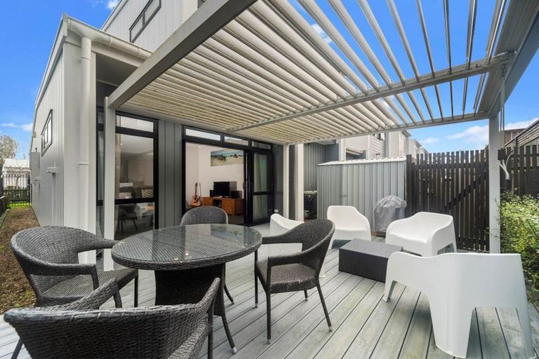 Photo of property in 4 Nohoanga Road, Karaka, Papakura, 2113