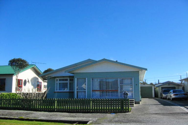 Photo of property in 18 Milton Road, Greymouth, 7805