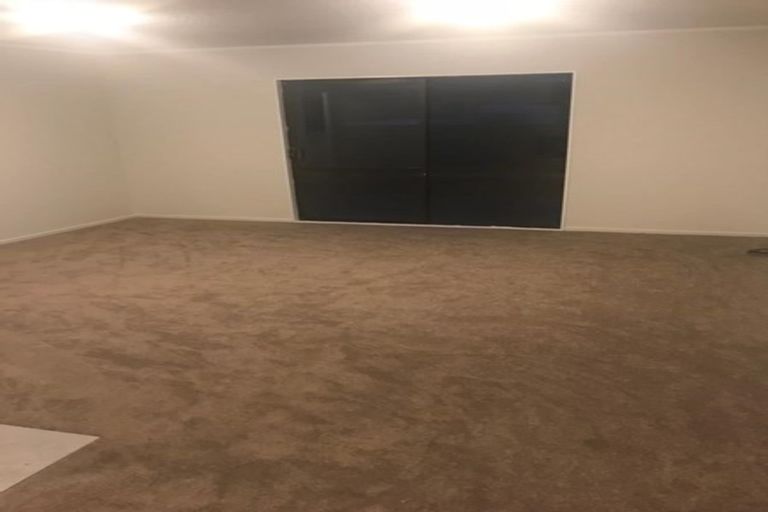 Photo of property in 25a Lavinia Crescent, Mangere East, Auckland, 2024