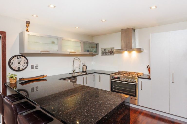 Photo of property in 181a Fitzherbert Avenue, West End, Palmerston North, 4410