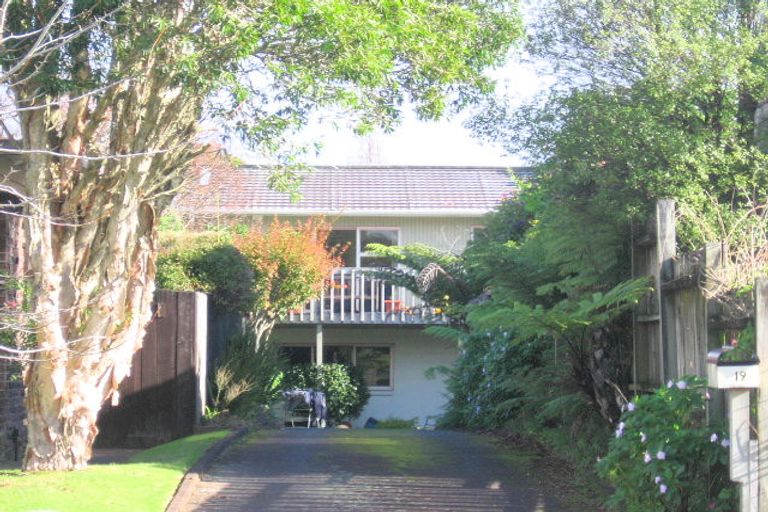 Photo of property in 19 Anich Road, Massey, Auckland, 0614