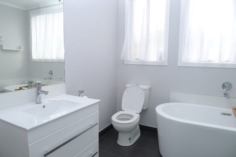 Photo of property in 51 Tui Road, Raumati Beach, Paraparaumu, 5032