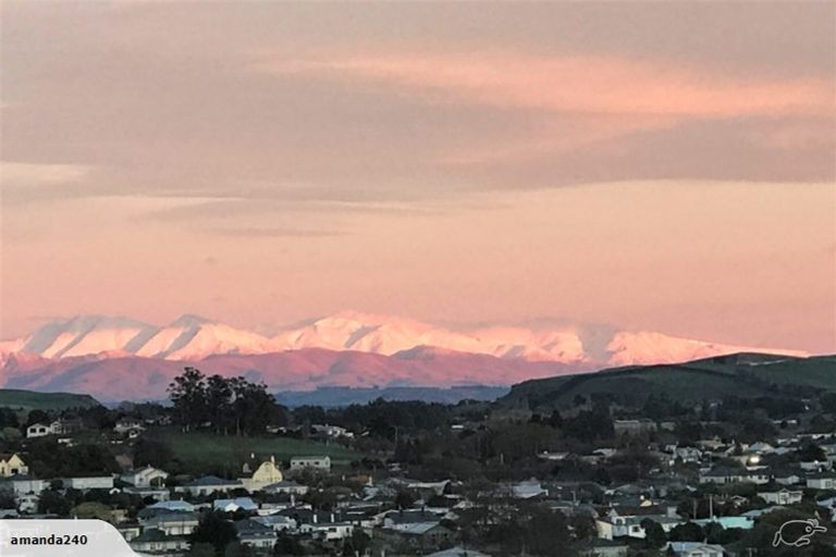 Photo of property in 10 Tamar Street, South Hill, Oamaru, 9400