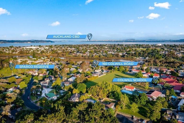 Photo of property in 160 Colwill Road, Massey, Auckland, 0614