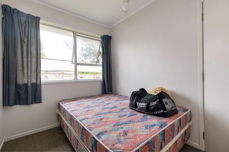 Photo of property in 5/28 Uxbridge Road, Mellons Bay, Auckland, 2014