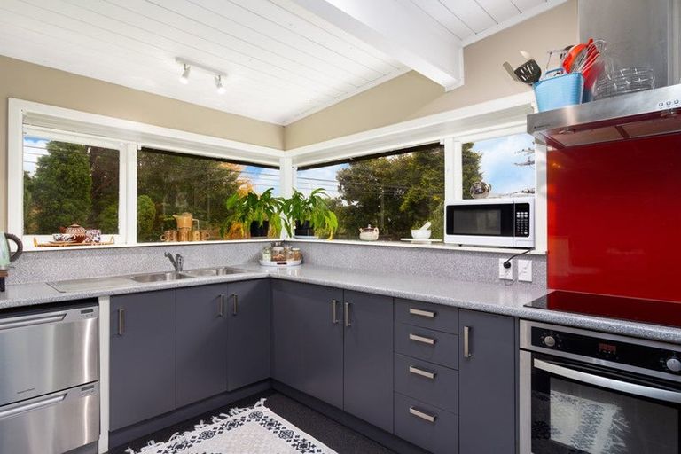 Photo of property in 2 Hugh Avenue, Hamurana, Rotorua, 3097