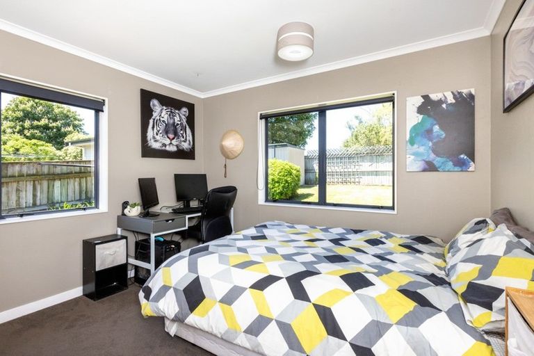Photo of property in 13 Penlington Place, Havelock North, 4130