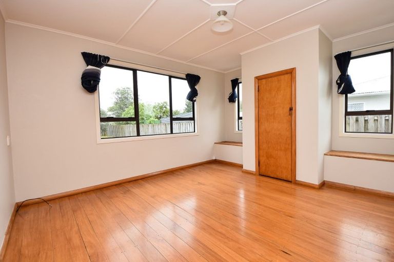 Photo of property in 308 High Street South, Carterton, 5713