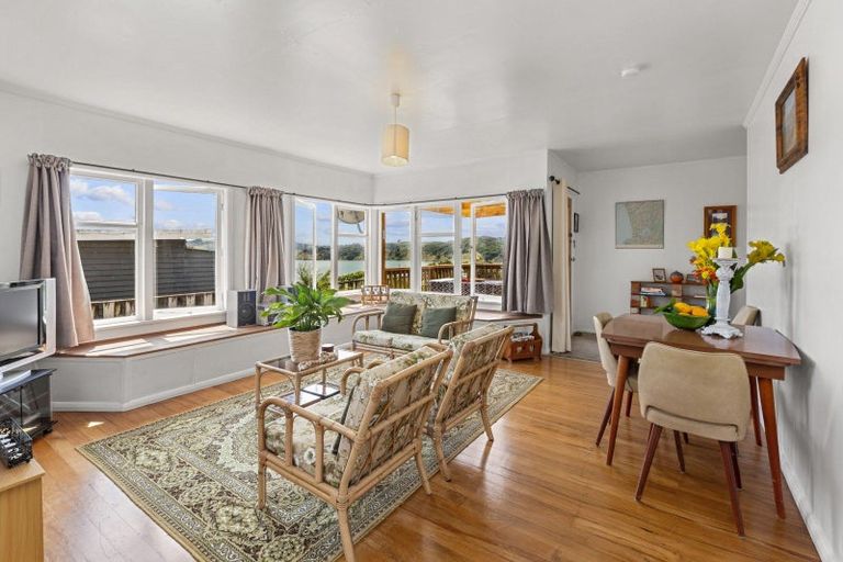 Photo of property in 92 Greenslade Road, Raglan, 3295