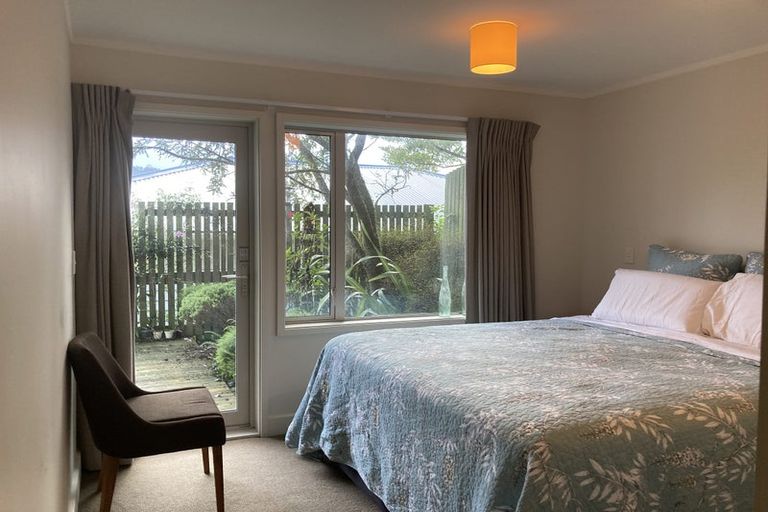 Photo of property in 2 Gowrie Street, Brooklyn, Wellington, 6021