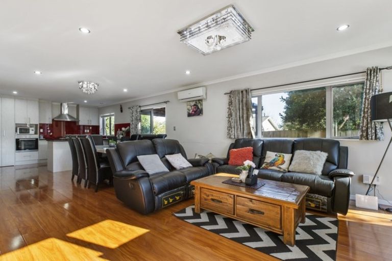 Photo of property in 8a Ellen Street, Manurewa East, Auckland, 2102