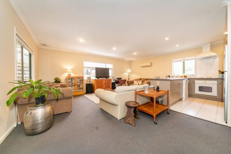 Photo of property in 35a Forest Road, Pinehaven, Upper Hutt, 5019