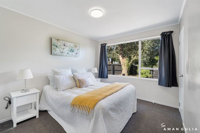 Photo of property in 30 Hyperion Drive, Randwick Park, Auckland, 2105