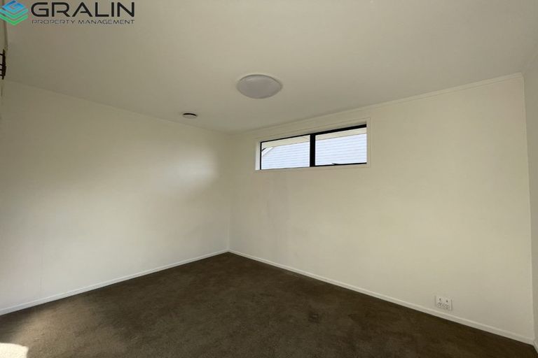 Photo of property in 101 Matipo Road, Te Atatu Peninsula, Auckland, 0610