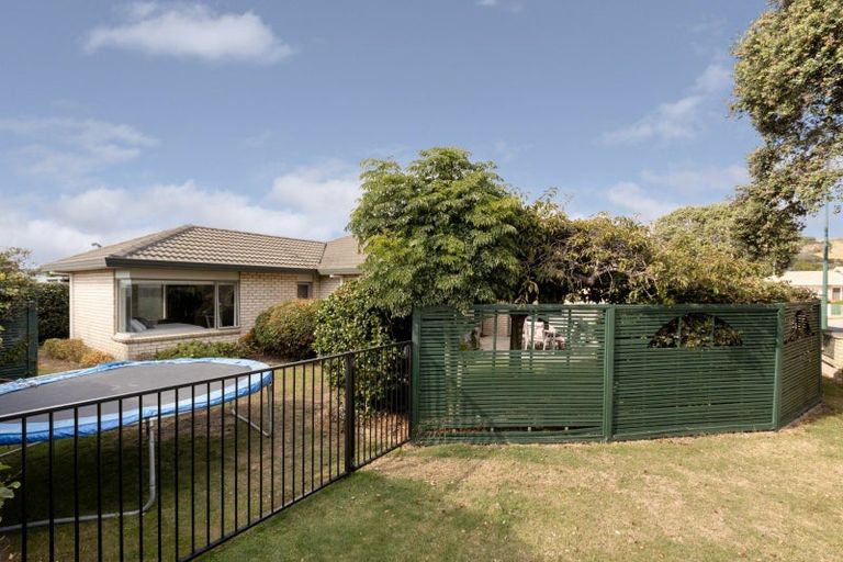 Photo of property in 5 Evansbel Place, Papamoa Beach, Papamoa, 3118