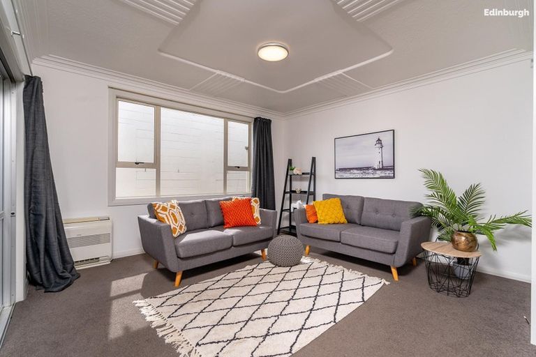 Photo of property in 163 Eglinton Road, Mornington, Dunedin, 9011